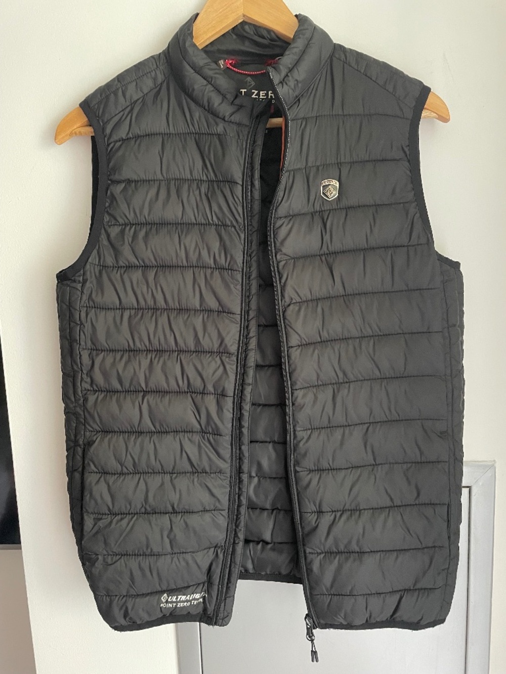 Point Zero Men’s vest , size XS